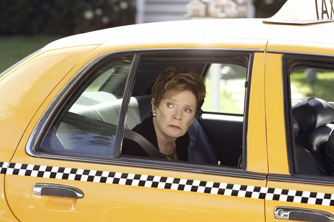 Desperate Housewives - You Can't Judge a Book by Its Cover - Van film - Polly Bergen