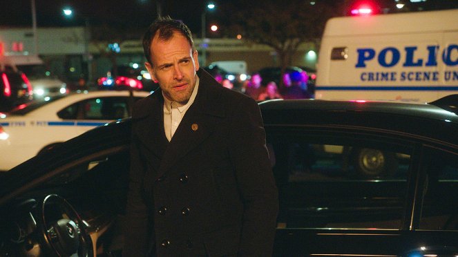 Elementary - You've Come a Long Way, Baby - Photos - Jonny Lee Miller