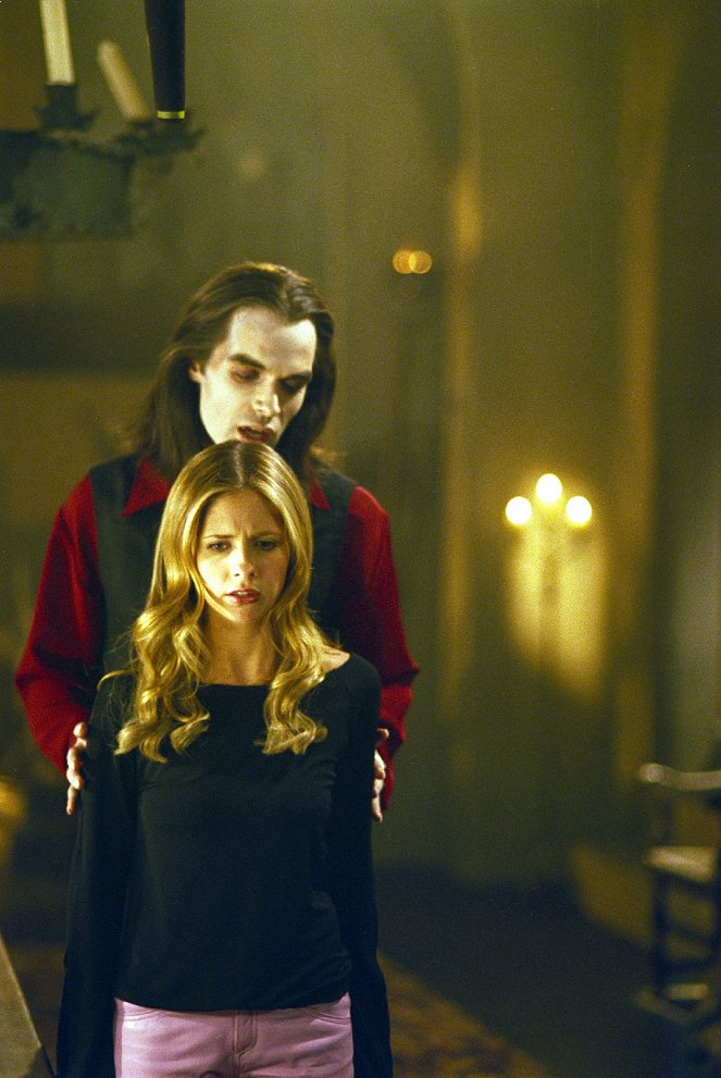 Buffy the Vampire Slayer - Season 5 - Buffy vs. Dracula - Photos - Rudolf Martin, Sarah Michelle Gellar
