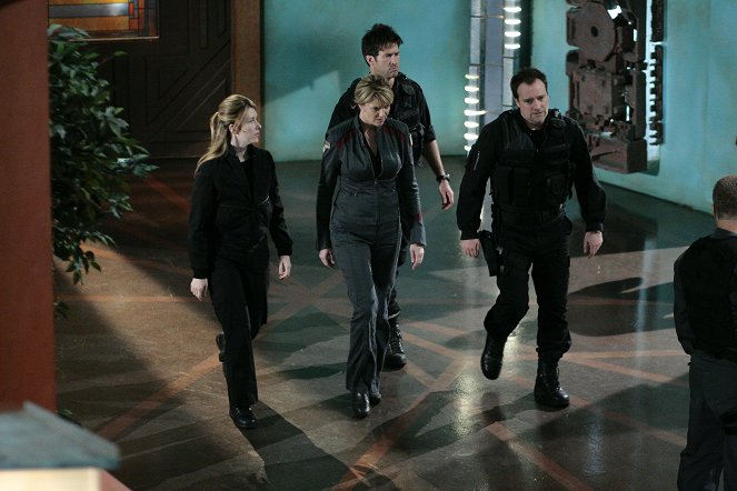 Stargate: Atlantis - Trio - De la película - Jewel Staite, Amanda Tapping, Joe Flanigan, David Hewlett