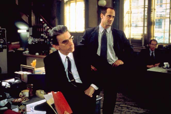 Law & Order: Special Victims Unit - Season 1 - Hysteria - Photos - Richard Belzer, Christopher Meloni