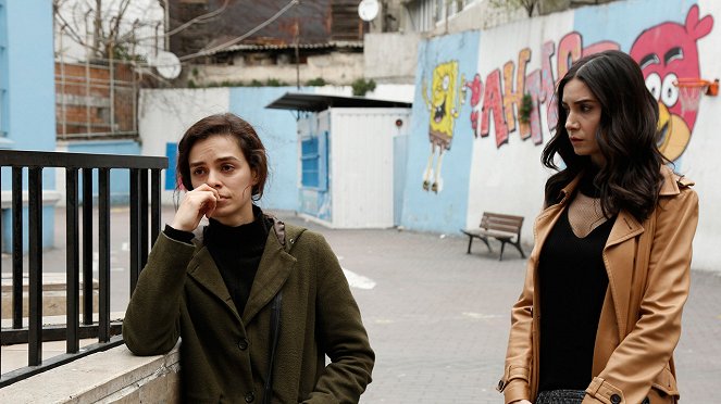 Kadın - Season 1 - Episode 22 - De la película - Özge Özpirinçci