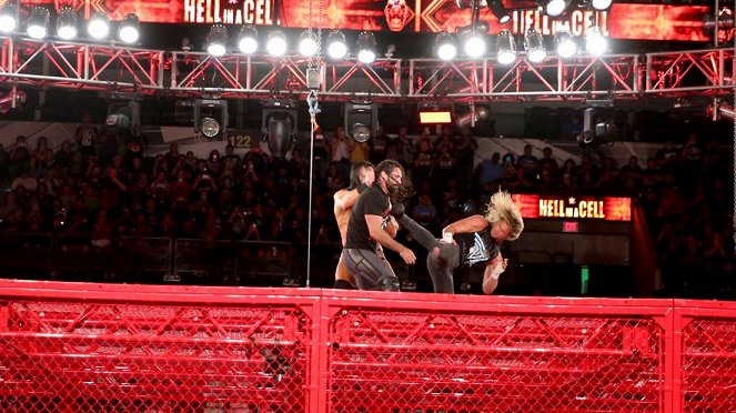 WWE Hell in a Cell - Van film - Colby Lopez, Nic Nemeth