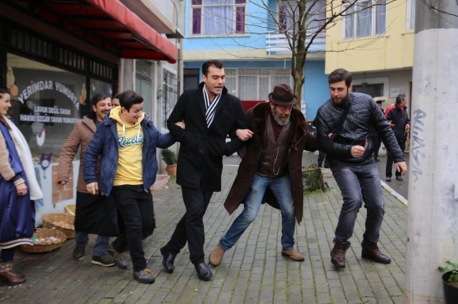Şevkat Yerimdar - Nikahta Keramet Vardır - De la película - Özgürcan Çevik, Burak Demir