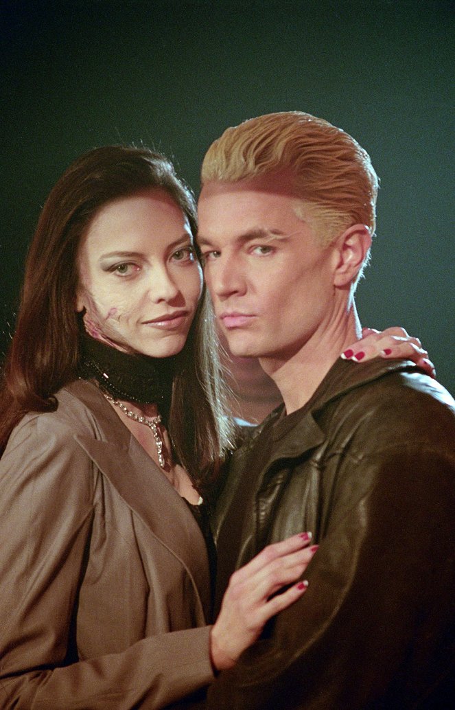 Buffy Vampyyrintappajat - Rakastuneet - Promokuvat - Juliet Landau, James Marsters