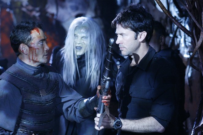 Stargate: Atlantis - Season 5 - Broken Ties - Photos - Joe Flanigan
