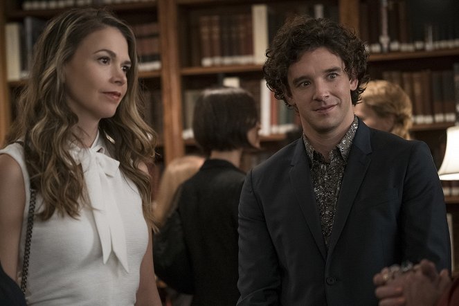 Younger - Season 3 - Ladies Who Lust - Photos - Sutton Foster, Michael Urie