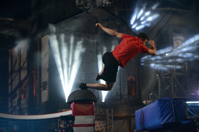 American Ninja Warrior - Van de set