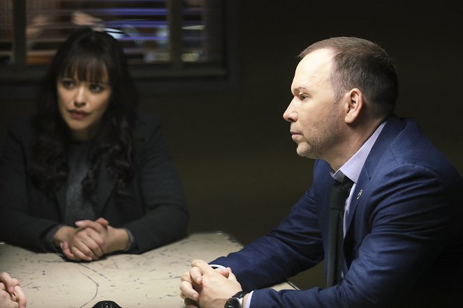 Blue Bloods - Crime Scene New York - Season 8 - Tale of Two Cities - Photos - Donnie Wahlberg