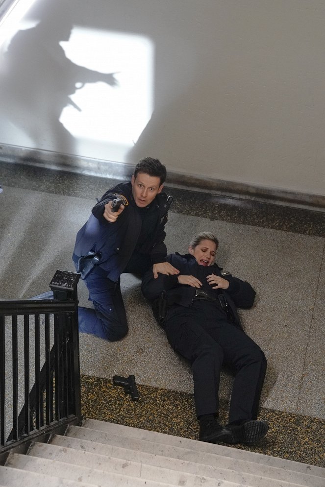 Blue Bloods - Crime Scene New York - Season 8 - Friendship, Love, and Loyalty - Photos - Will Estes, Vanessa Ray