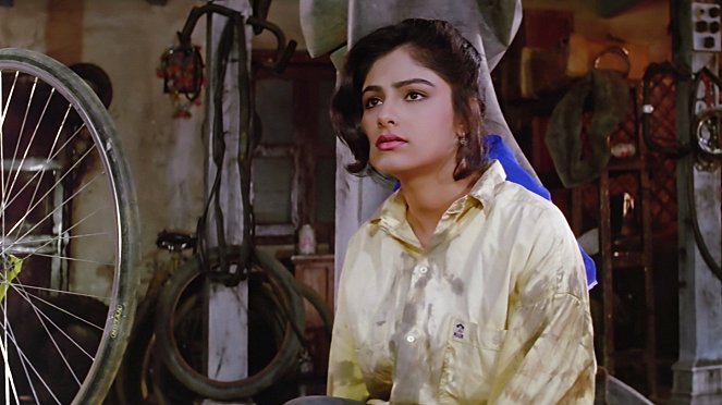 Jo Jeeta Wohi Sikandar - Van film - Ayesha Jhulka