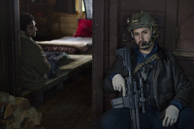 Six - Season 2 - FUBAR - Photos