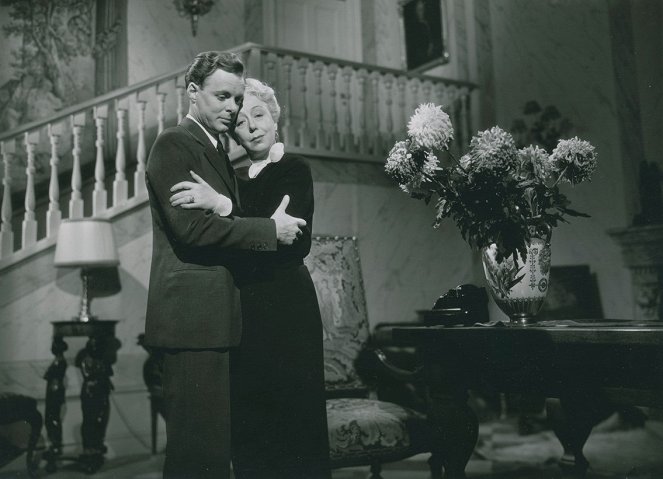 Sven Lindberg, Elsa Carlsson