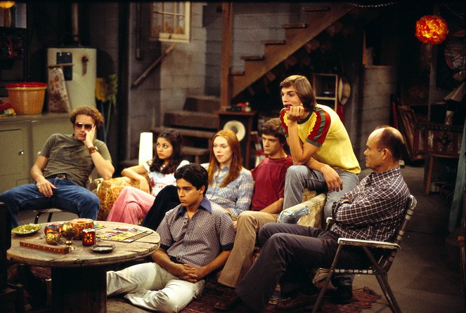 That '70s Show - Season 3 - Red Sees Red - Van film - Danny Masterson, Mila Kunis, Wilmer Valderrama, Laura Prepon, Topher Grace, Ashton Kutcher, Kurtwood Smith