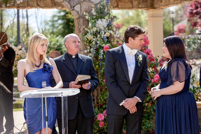 Môj nový tučný život - The Wedding - Z filmu - April Bowlby, Jackson Hurst, Brooke Elliott