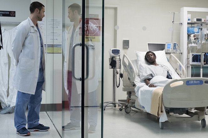 Nemocnice New Amsterdam - Pilotní díl - Z filmu - Ryan Eggold