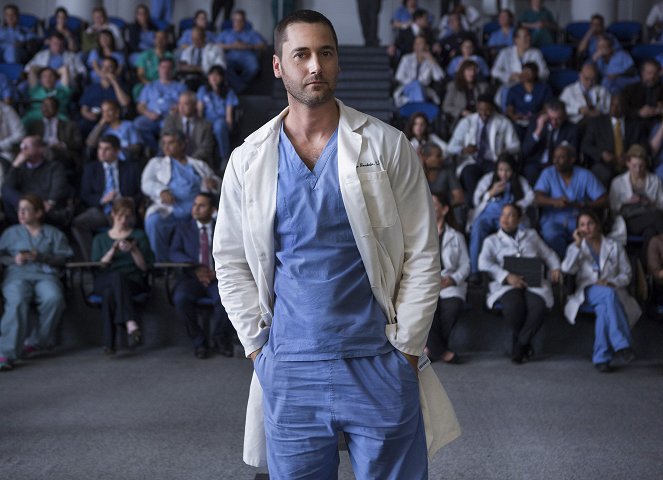 New Amsterdam - Je peux vous aider ? - Film - Ryan Eggold