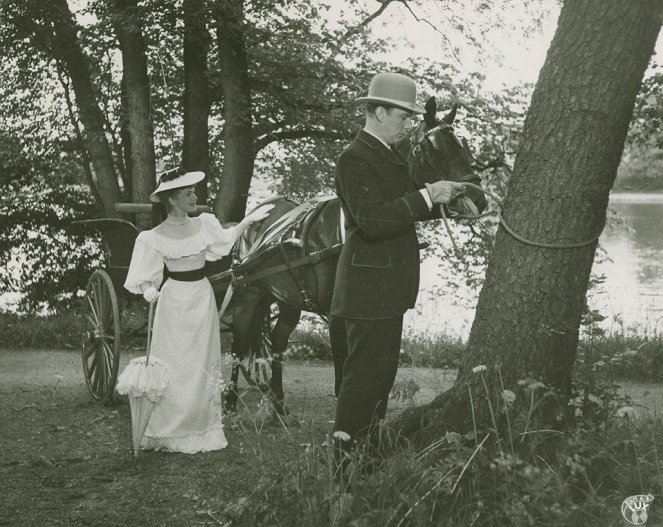 Räkna de lyckliga stunderna blott - Filmfotos - Sonja Wigert, Arnold Sjöstrand