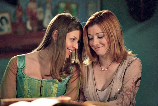 Buffy the Vampire Slayer - Once More, with Feeling - Photos - Amber Benson, Alyson Hannigan