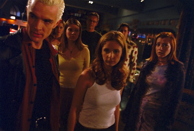 Buffy the Vampire Slayer - Season 6 - Once More, with Feeling - Photos - James Marsters, Amber Benson, Sarah Michelle Gellar, Alyson Hannigan