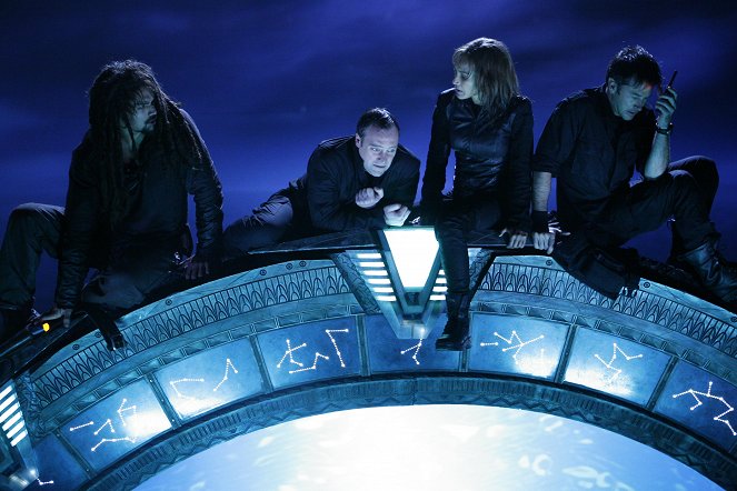 Stargate Atlantis - Der Schrein - Filmfotos - Jason Momoa, Kate Hewlett, Rachel Luttrell, Joe Flanigan