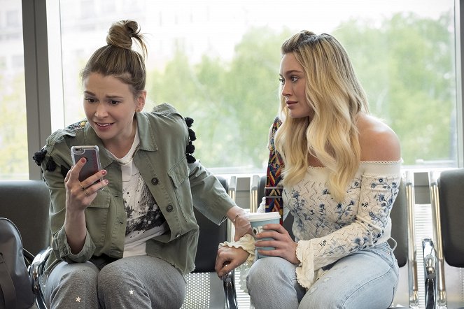 Younger - Season 4 - Forged in Fire - Photos - Sutton Foster, Hilary Duff