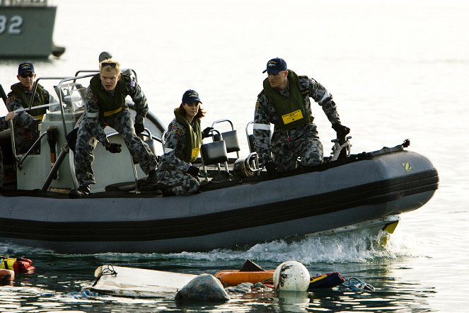 Sea Patrol - Flotsam and Jetsam - De la película