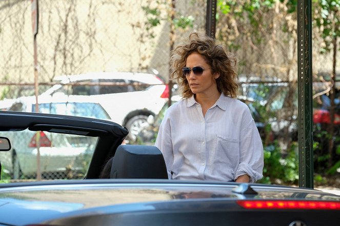 Skorumpovaní poliši - A Walking Shadow - Z filmu - Jennifer Lopez