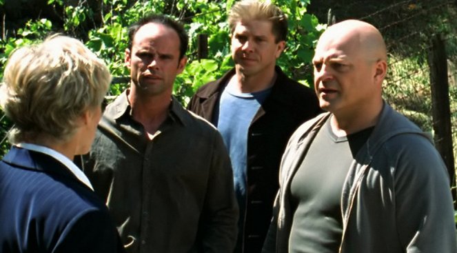 The Shield - Gesetz der Gewalt - Season 4 - Ein feiger Versager - Filmfotos - Walton Goggins, Kenny Johnson, Michael Chiklis