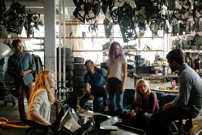 The Gifted - eMergence - Photos - Stephen Moyer, Amy Acker, Blair Redford, Jamie Chung, Natalie Alyn Lind