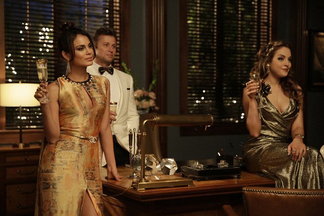 Dynasty - Season 1 - A Well-Dressed Tarantula - Photos - Nathalie Kelley, Grant Show, Elizabeth Gillies