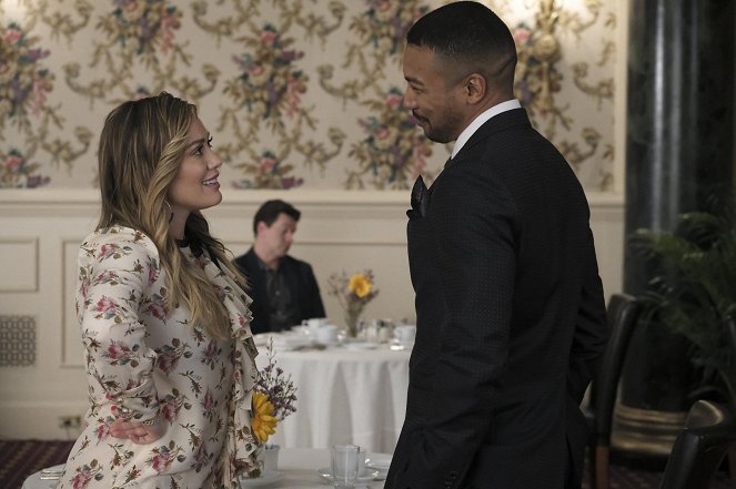 Younger - The End of the Tour - Van film - Hilary Duff, Charles Michael Davis
