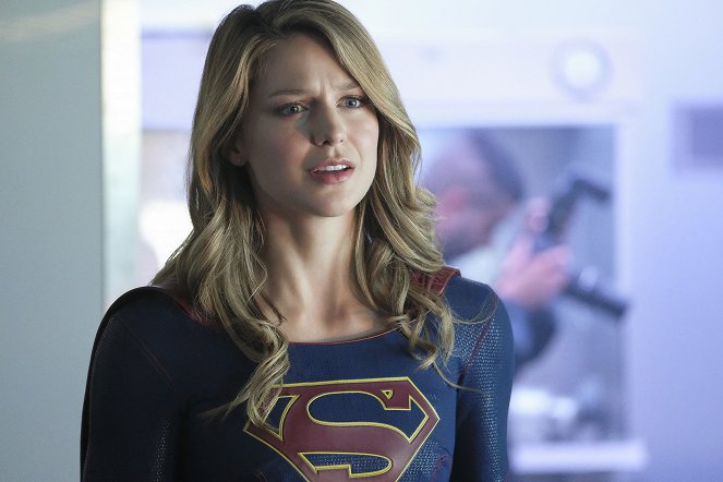 Supergirl - Season 4 - Chasse aux aliens - Film - Melissa Benoist