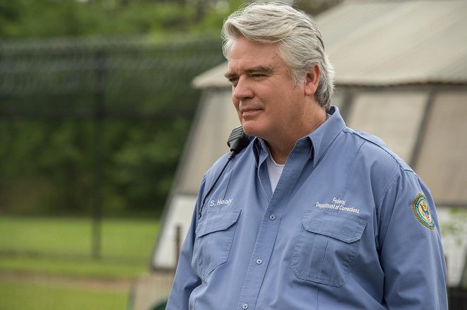 Orange Is the New Black - (Don't) Say Anything - Photos - Michael Harney