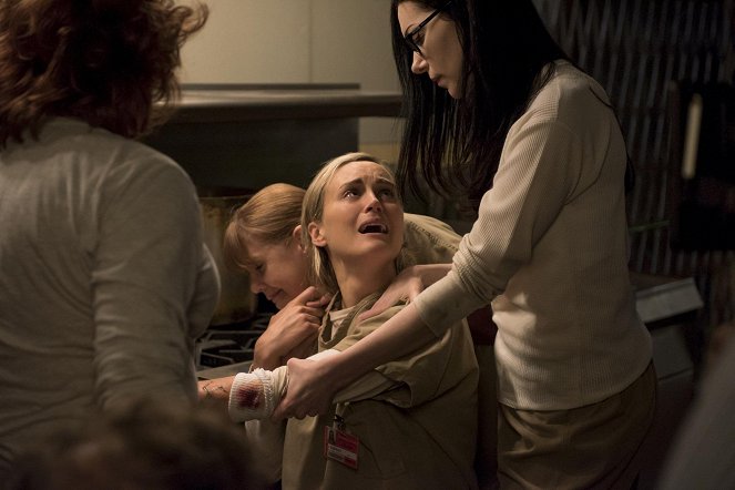 Orange Is The New Black - On a toutes besoin d'aide - Film - Taylor Schilling, Laura Prepon
