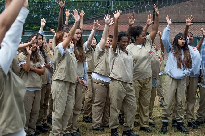 Orange Is The New Black - On a toutes besoin d'aide - Film