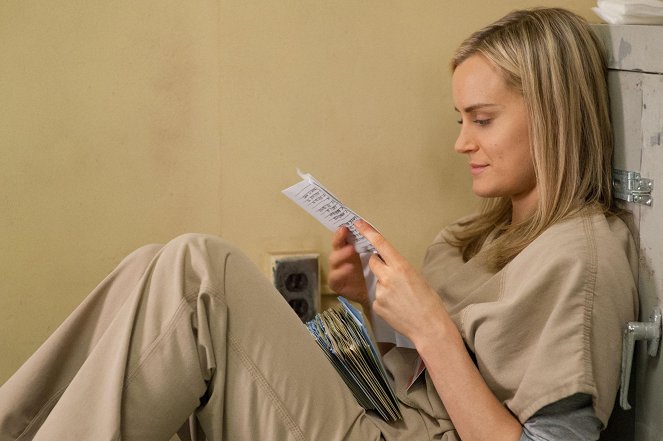 Orange Is the New Black - We Have Manners. We're Polite. - Photos - Taylor Schilling
