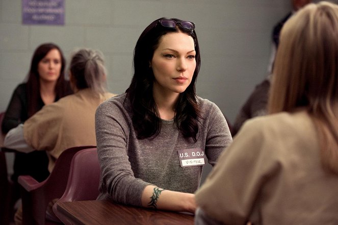 Orange Is the New Black - We Have Manners. We're Polite. - Photos - Laura Prepon
