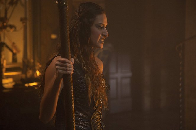 Avengers Grimm: Time Wars - Photos
