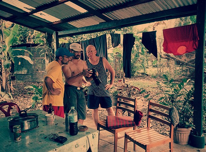 Češi zachraňují - Zoborožce na Filipínách - Van film