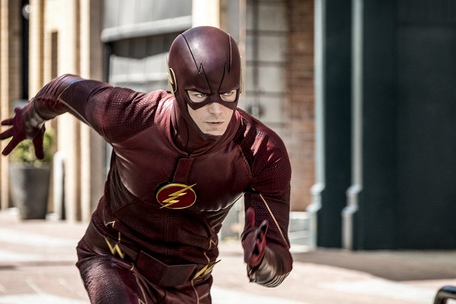 The Flash - Season 5 - Nora - Photos - Grant Gustin