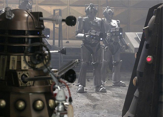 Doctor Who - Doomsday - Photos