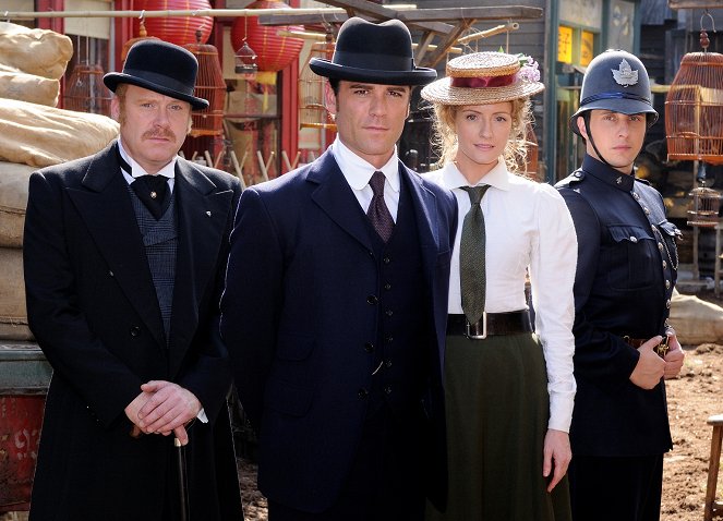 Murdoch Mysteries - Season 3 - Promoción