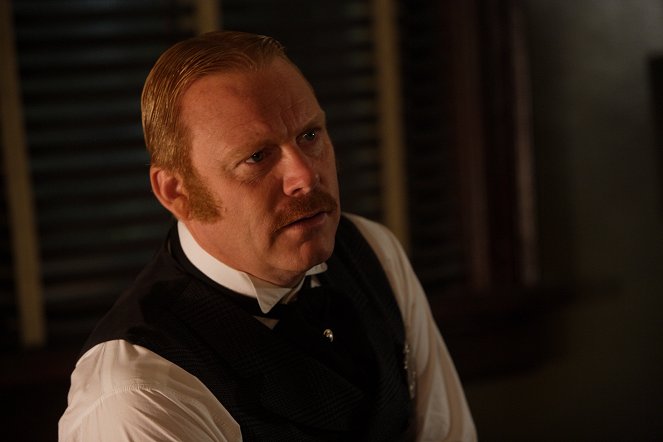 Murdoch Mysteries - Season 3 - The Murdoch Identity - Photos - Thomas Craig