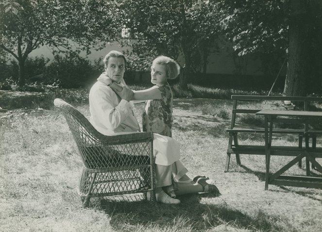 Hennes lilla majestät - Filmfotók - Gunnar Tolnæs, Margita Alfvén