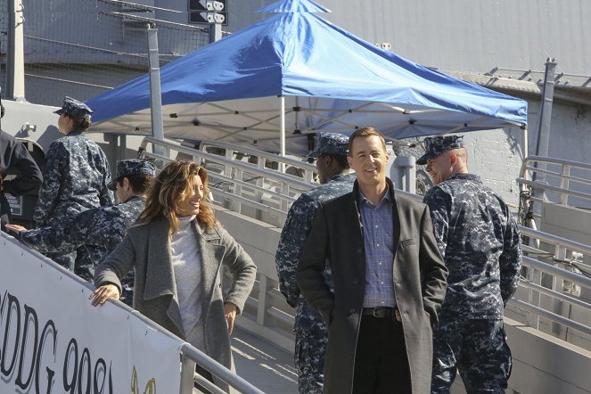 Navy: Investigación Criminal - Por la borda - De la película - Jennifer Esposito, Sean Murray