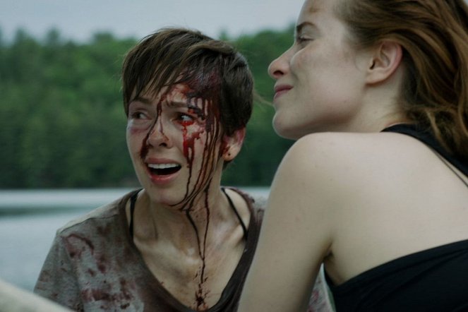 What Keeps You Alive - Filmfotók - Brittany Allen, Hannah Emily Anderson