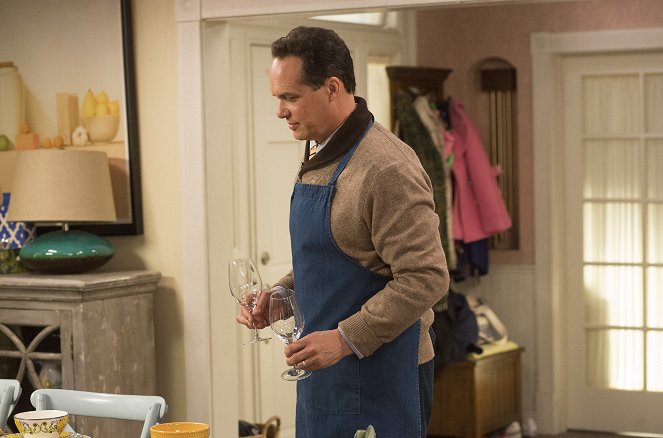 American Housewife - The Couple - Photos - Diedrich Bader