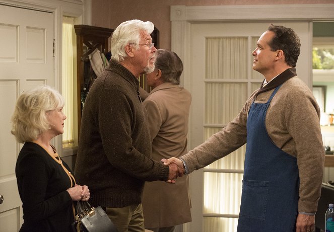 American Housewife - The Couple - Photos - Julia Duffy, Barry Bostwick, Diedrich Bader