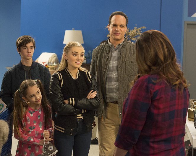 American Housewife - The Mom Switch - Do filme - Daniel DiMaggio, Julia Butters, Meg Donnelly, Diedrich Bader